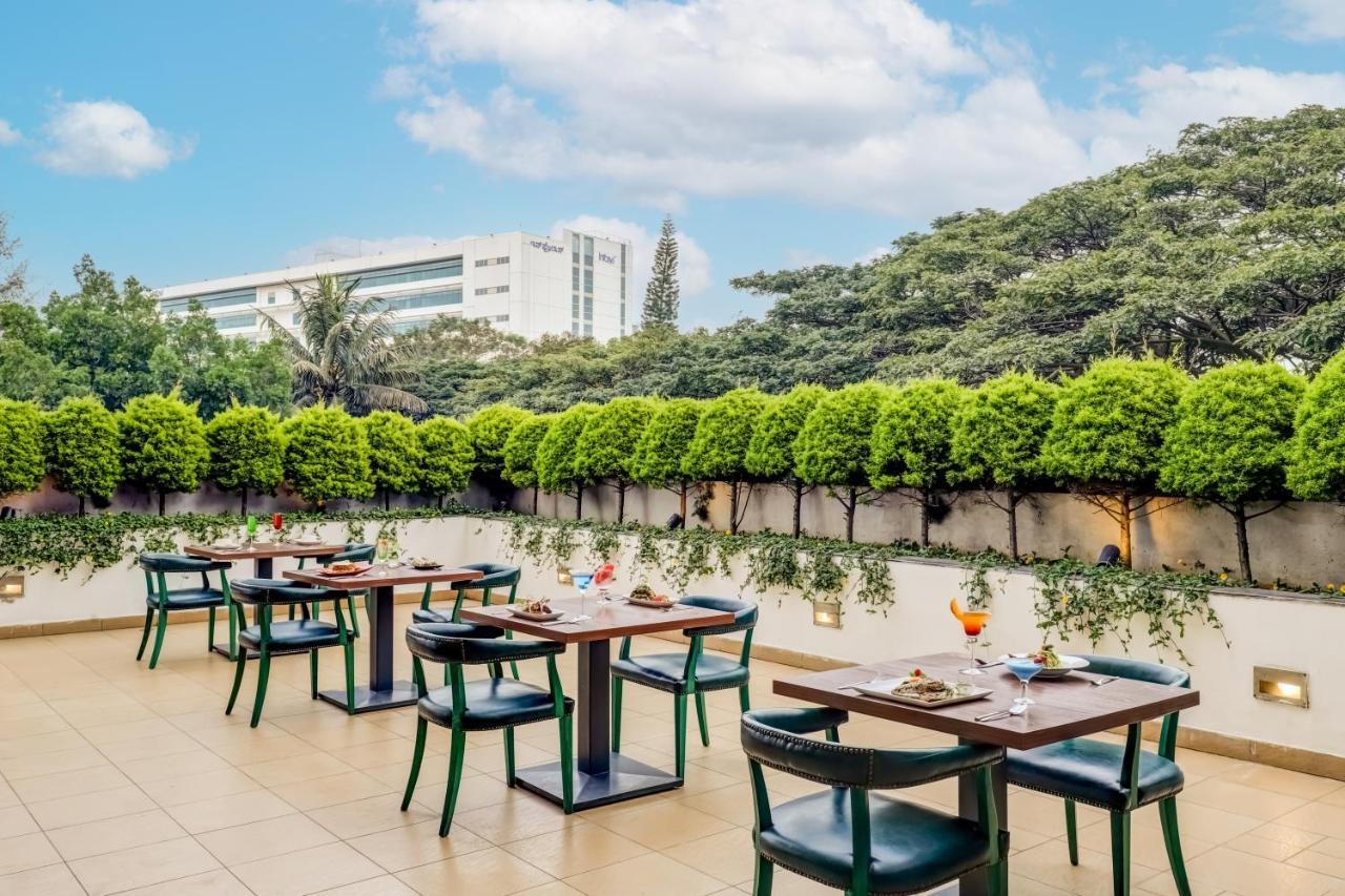 Lemon Tree Hotel Electronics City Bangalore Bagian luar foto
