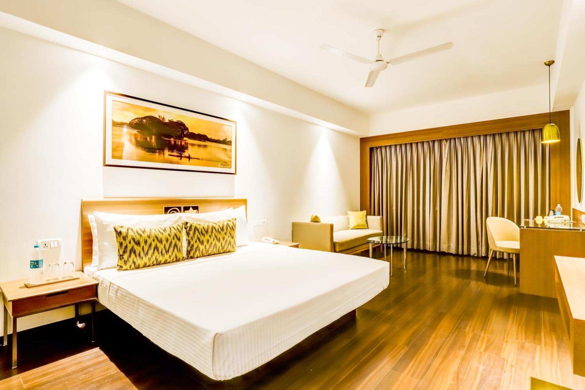 Lemon Tree Hotel Electronics City Bangalore Bagian luar foto
