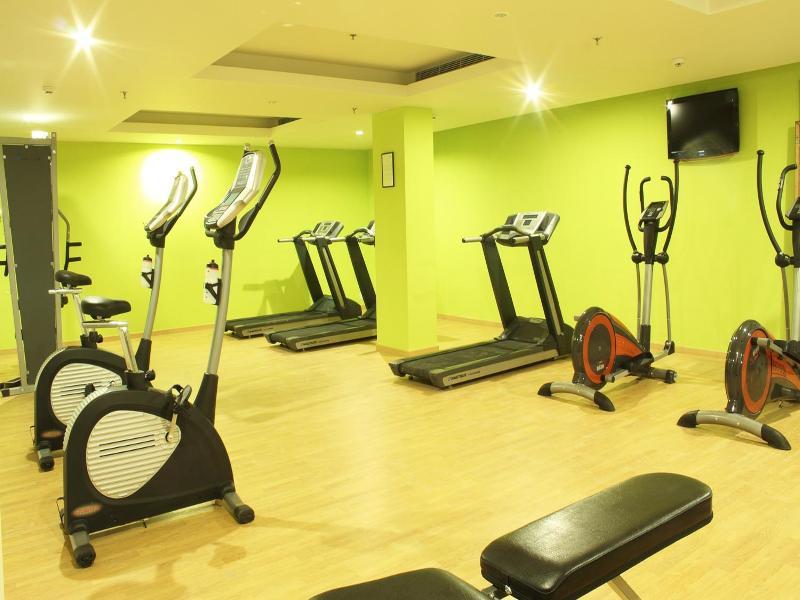 Lemon Tree Hotel Electronics City Bangalore Bagian luar foto